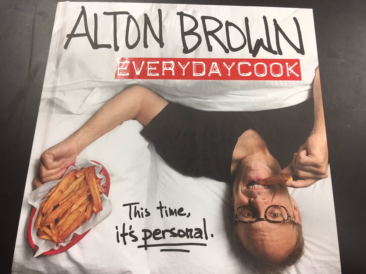 jvhdbenson's tweet photo. He's everywhere! @altonbrown @CG_Headquarters #booksale #fundraiser #firstthingisaw #Christmas #buymyselfagift https://t.co/1lMAaLnlZH