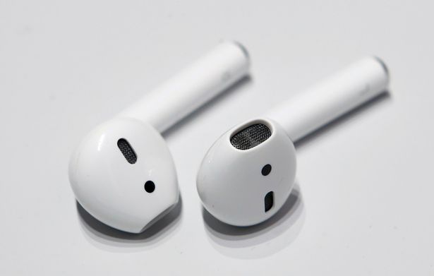 airpodsshop's tweet image. #AirPods Alles wat je alvast moet weten over de nieuwste draadloze #koptelefoons van #Apple in deze #handleiding
airpodsshop.nl/alles-over-app…