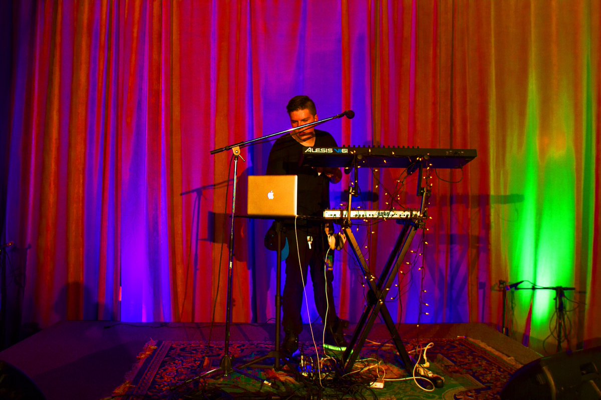 Had a blast playing this show! #synthwave #vaporwave #edm