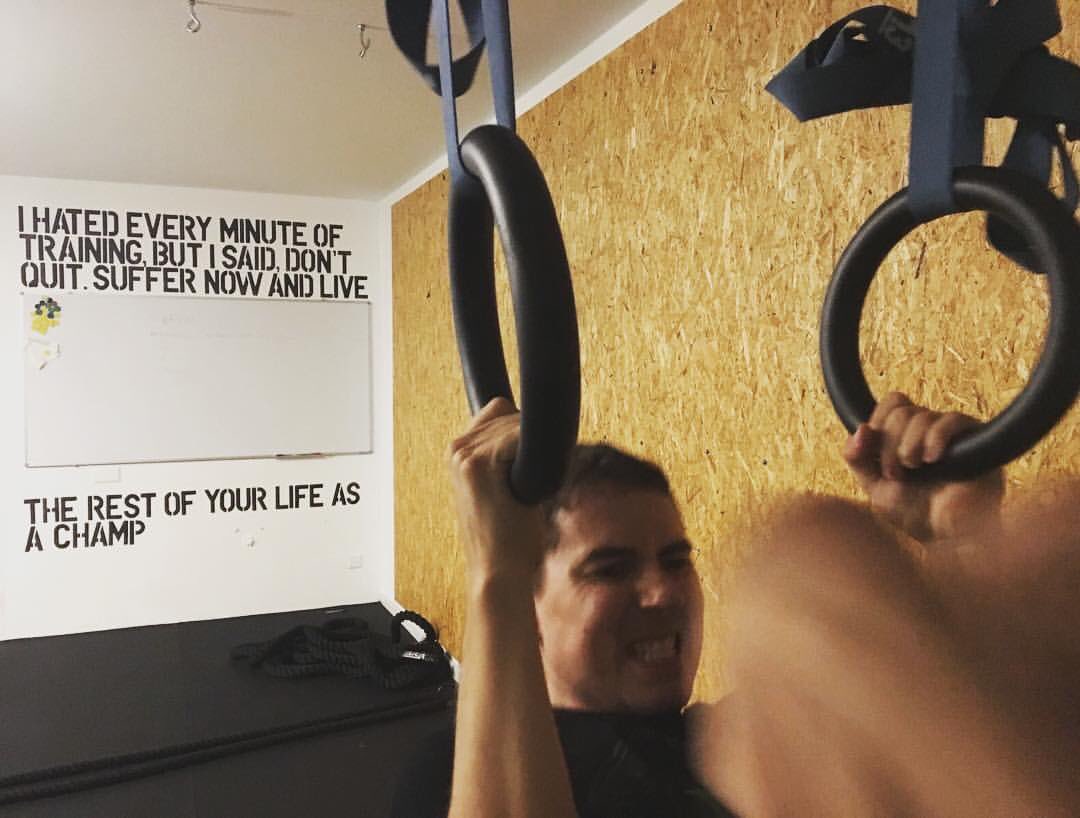 "Odié cada minuto de mi entrenamiento, pero me dije, no abandones. Sufre ahora y vive el resto de tu vida como un campeón." #muhammadali