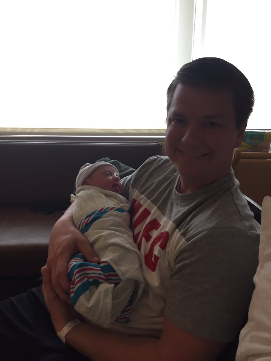 dcanders9's tweet image. Aiden's little bro is here! Wyatt's slightly smaller than Aiden but a 2 weeks earlier. Momma definitely didnt want to wait the extra weeks!