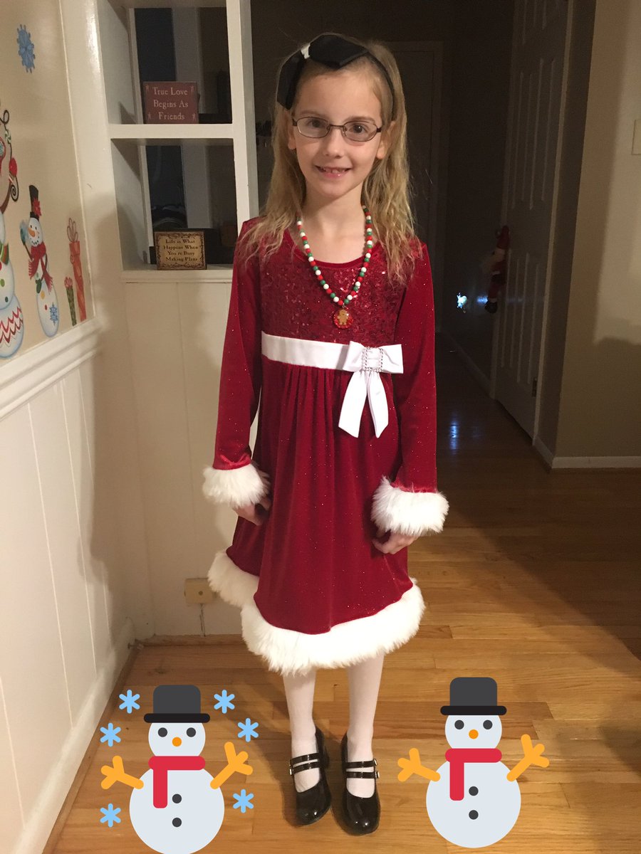 stacy_haberman's tweet photo. I am so proud of her! Love you baby girl ❤️😍💞 https://t.co/60iUyZUUxv