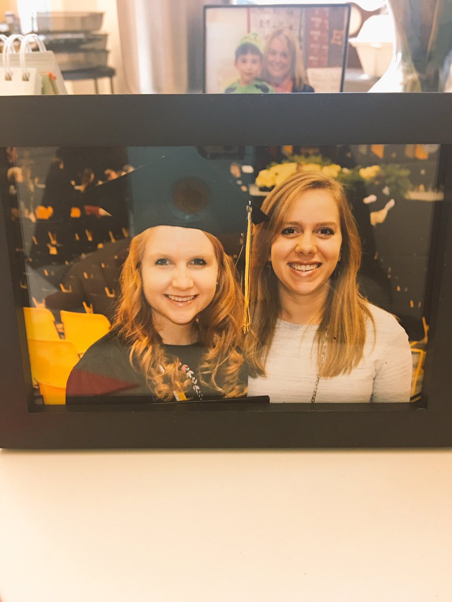 teachtrip's tweet photo. #CelebrateMonday : Blessed 2 have these 2 on my desk &amp; able to talk post-graduation plans w/my freshmen! #TakeEngATrip #PositiveNCEducators https://t.co/a6lUTmuiiv