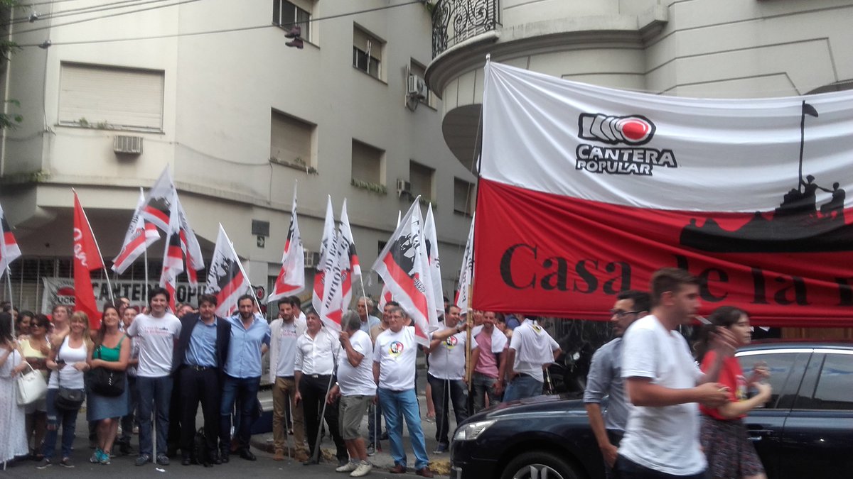 casadelareforma's tweet photo. Ya está la banda de la @casadelareforma en el Homenaje a #alfonsin33 #DemocraciaParaSiempre https://t.co/cMsChc5vYj