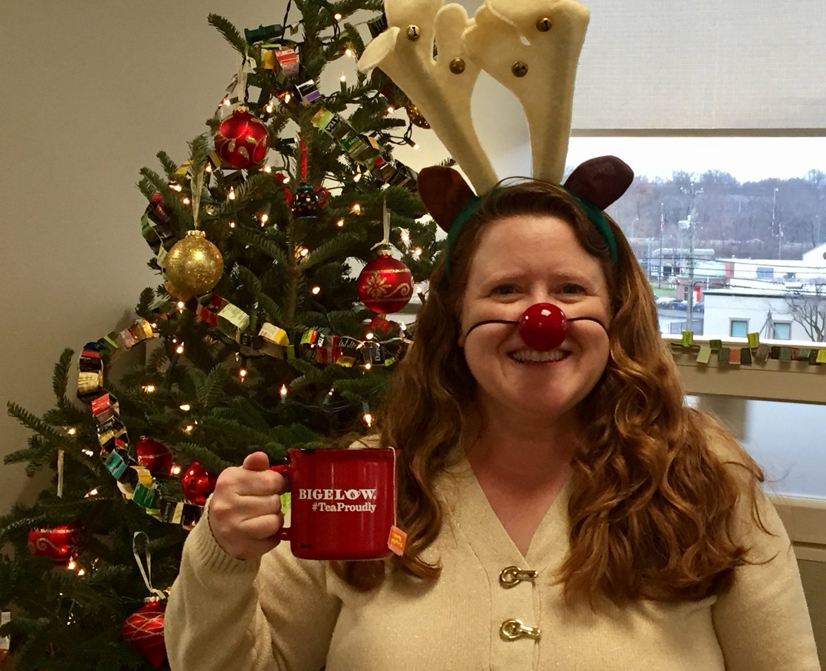 bigelowtea's tweet image. Look who we found dashing through our office.  #FindYourMagic #EmployeeFun #TeaProudly