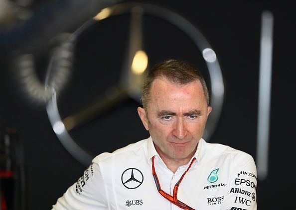 delacorsa's tweet photo. En Paddy Lowe "APARENTE DESCONTENTO" #MercedesAMG #F1 #Formula1 https://t.co/I1mvwZyFPK https://t.co/5ADO2ZpGqO