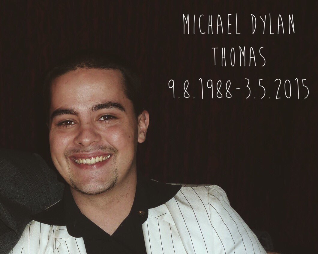 mardiithomas's tweet image. I miss my brother so much it hurts. I wish he was still here #MichaelDylan ❤️💛💚💙💜🌈