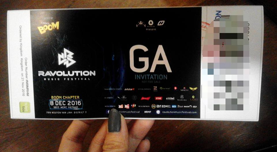 phuong2802's tweet photo. send love to RMF 2016 @KSHMRmusic @IAmAlanWalker @R3HAB for an amazing night <3 #kshmr #AlanWalker #R3hab #rmf2016 #vn #raver #ravergirls https://t.co/XgPgJnElSp