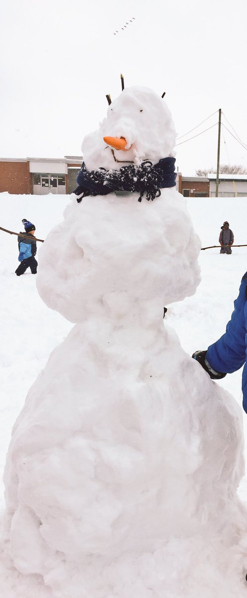 The snow was great for packing, snowman building and singing! #howardconnects