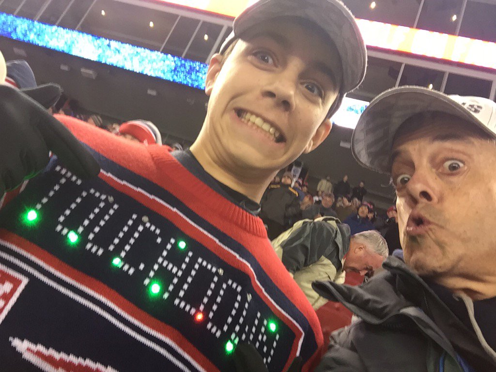 hammer439's tweet photo. #patsgame https://t.co/Hx5zDTpIb9