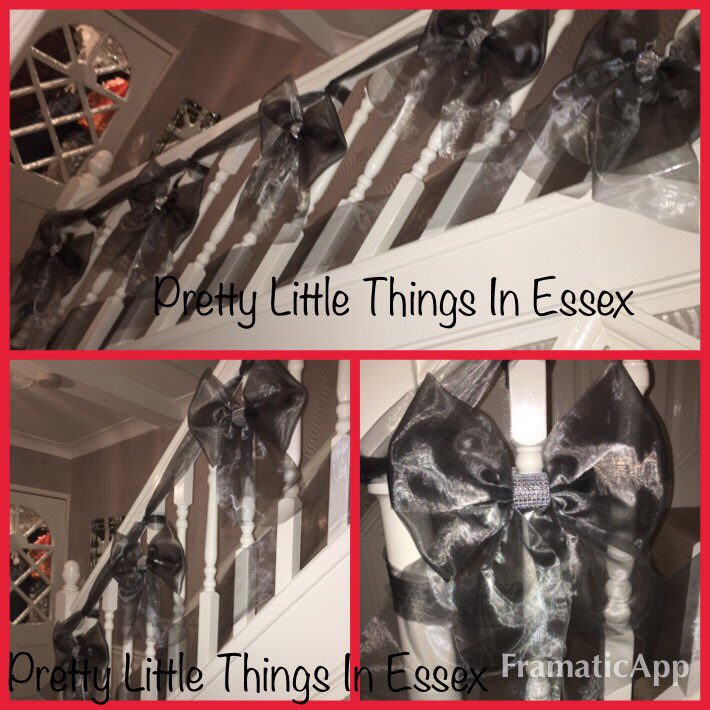 PrettyLittle35's tweet image. #prettylittlethingsinessex #stairsbows #christmas