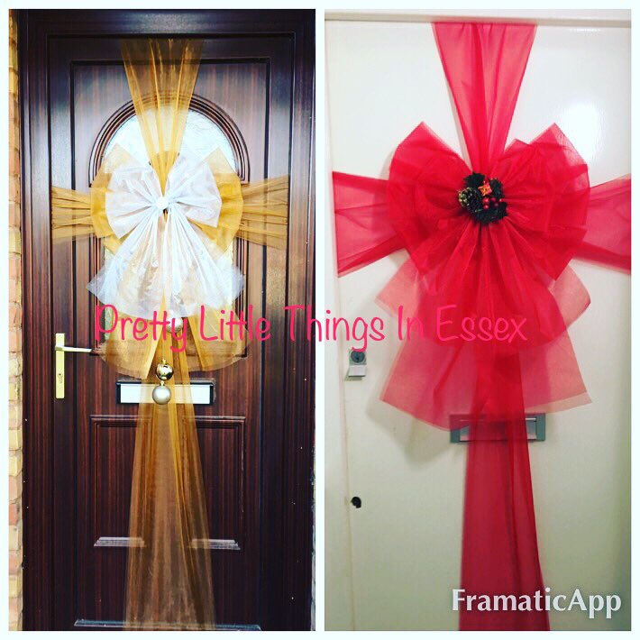 PrettyLittle35's tweet image. #prettylittlethingsinessex #christmas #doorbow