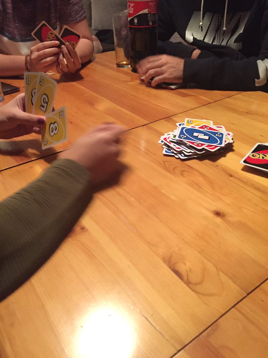 Noche de UNO 🤗❤️