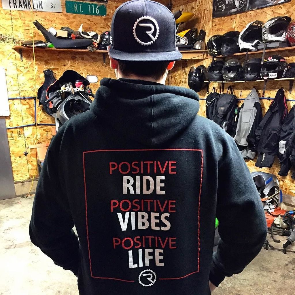 MizShift's tweet image. When it's 5 degrees out and you're just trying to stay positive. The @rideapparelco Positive Over Everything hoodie…