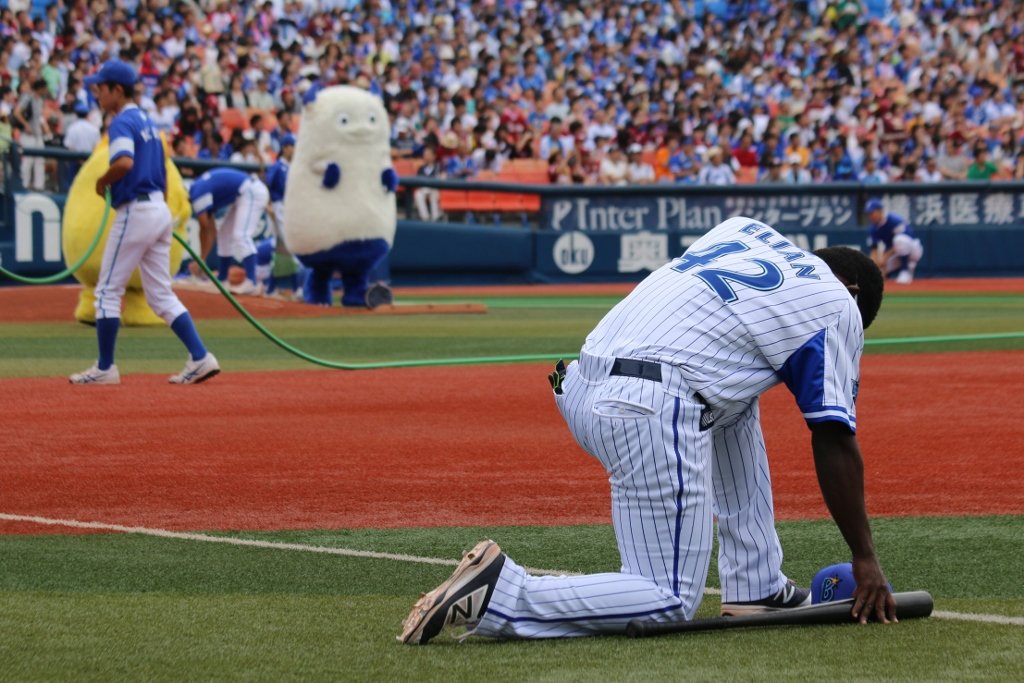 かっこいいプロ野球選手の背中
