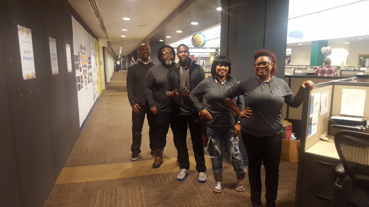 To lead people walk behind them. Lao Tzu #BesTTeamEver <a href="/Juggernauts15/">Jerry's Juggernauts</a> #LideatATT <a href="/kolicia_b/">Kolicia Baskin</a> <a href="/DaStar06/">Brock Julian Brown</a> <a href="/delyse22/">Daveri Shipp</a> @carlo_gosto