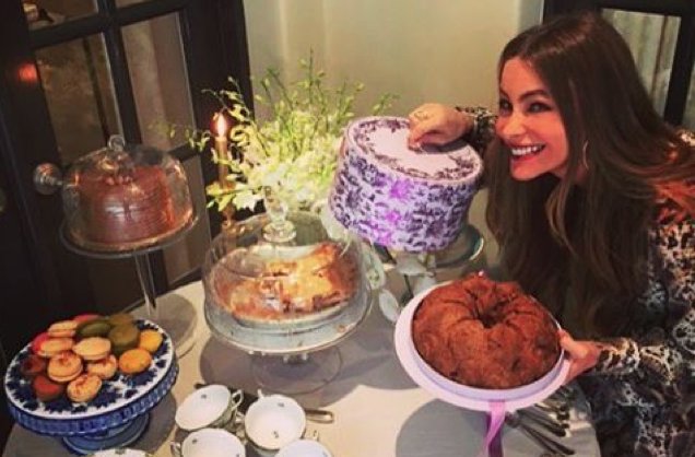 E! News on X: "Proof Sofía Vergara really loves that cake, cake, cake,  cake, cake: https://t.co/x6vugHPSyR https://t.co/ta9tO326GJ" / X
