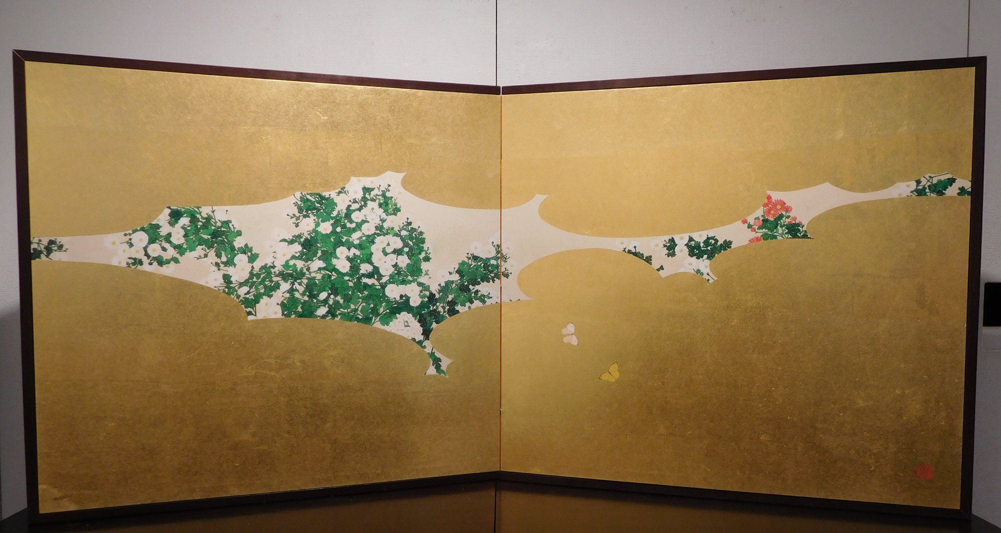 ギャラリー広田美術 V Twitter 今回の神戸智行さんの個展では風炉先屏風を1点展示しています 他の作品もですが 時間をかけて作品を覗いているとたくさんの生き物を見つけることが出来ます ぜひ 一度ご覧頂きたい作品です 神さまの子供たち 80 8 176 T