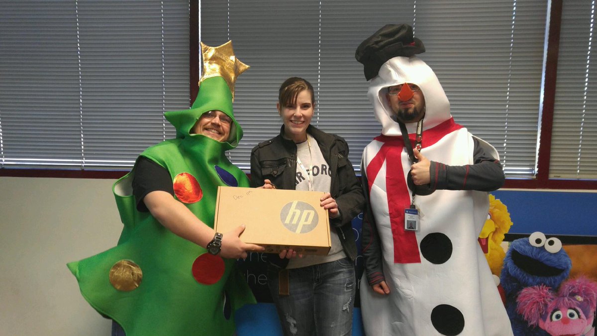 kkleff3's tweet photo. More 21 days of Christmas  prizes. Keep the dtv Rollin in! Boise is sleighin it . #teamboise @BoiseCCM @domesticveep https://t.co/GRxlaF5Cdo