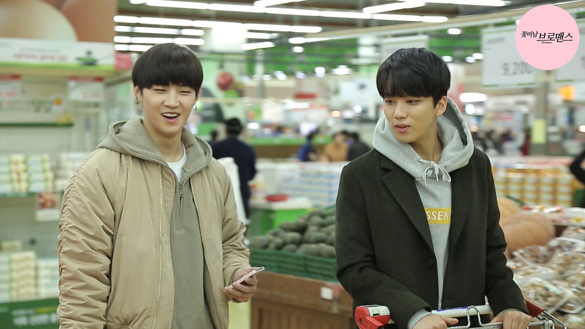 bromance_mbc's tweet photo. 올리브유와 올리고당 헷갈리지만 일단 찾고 보는 영재
금강산도 식후경! 일단 시식하고 보는 JB
우리... 요리해 먹을 수 있겠지?

B.A.P 영재와 GOT7 JB의 장보기 대공개!
오늘 밤 11시! 네이버 TV캐스트&amp;V앱을 통해 <꽃브로> 본방사수! https://t.co/OKfibZNtpv