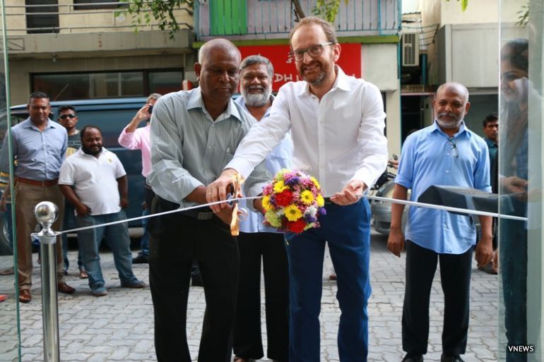vaavu's tweet photo. Scavolini brand ge furniture vikkaa fihaaraeh Male gai hulhuvaifi https://t.co/s5ohbJJelD https://t.co/Mpfwo7vw5b