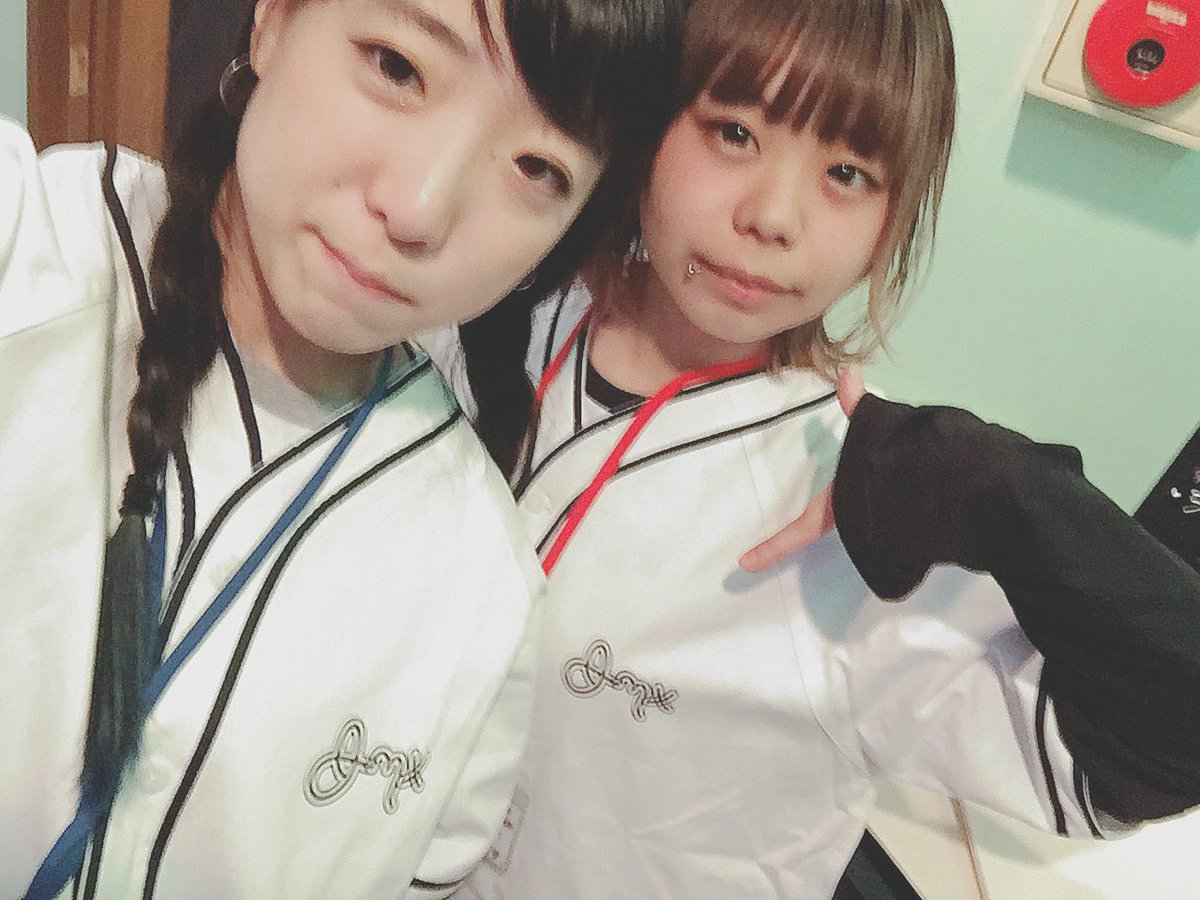 mini__uni's tweet photo. 今日の #miniuni は jumeaux day ⭐️
新作とか色々持って来てます〜❕
ぜひいらしてください〜〜❕
#ミニユニ https://t.co/kpFqiKOCpg
