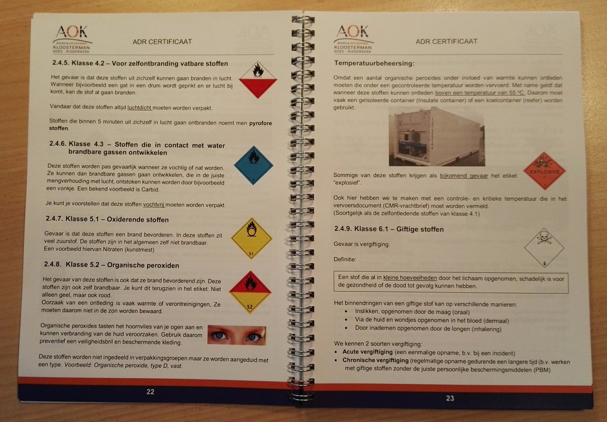 nieuw compact ADR boekje voor chauffeurs basis-tank ontworpen en in gebruik genomen.Slechts 139 pagina's,Handzaam op het stuur tijdens pauze