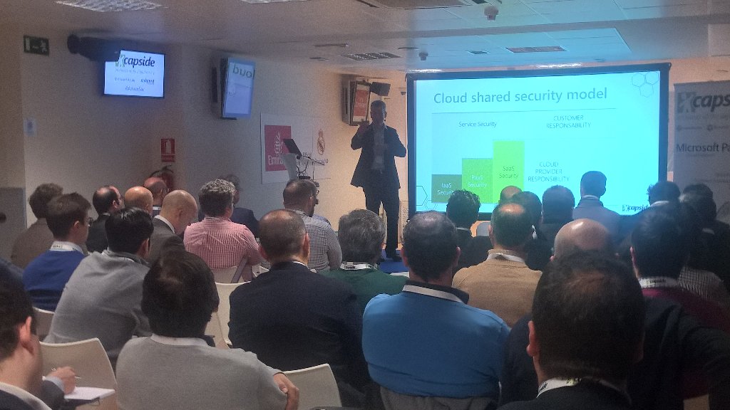 mingoBCN's tweet image. @acabreram_ @capside @ackcentsecurity @Microsoft #AzureSec Cloud shared security model