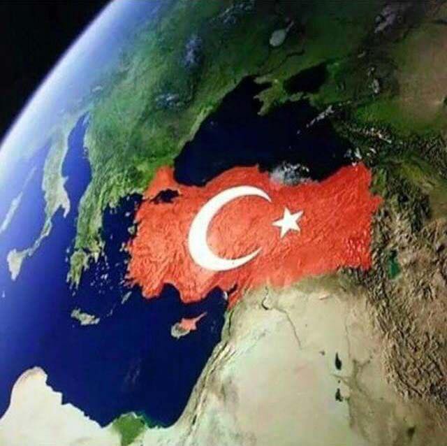 _KalemitiCeyn_'s tweet photo. @ferhatttunc Bir ihtimal daha var..... 
........... YA SEV YA DA TERK ET.......... https://t.co/TW54IGEnTR
