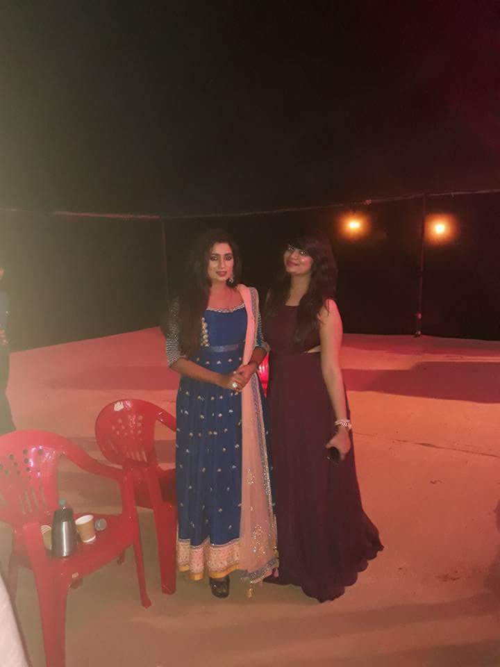 SonaSsg's tweet photo. ***Unseen pics***
#vapiConcert #11Dec2016... 😘😘😘
@shreyaghoshal Di a beautiful morning for u... 😍😍😍 https://t.co/vcvQEy4qAB