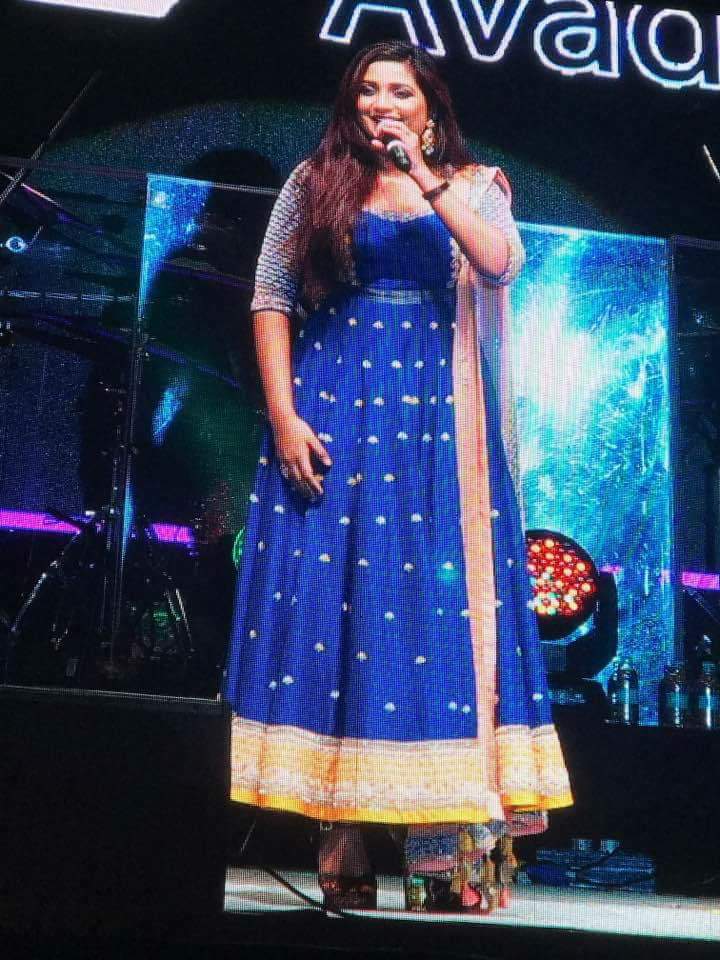 SonaSsg's tweet photo. ***Unseen pics***
#vapiConcert #11Dec2016... 😘😘😘
@shreyaghoshal Di a beautiful morning for u... 😍😍😍 https://t.co/vcvQEy4qAB