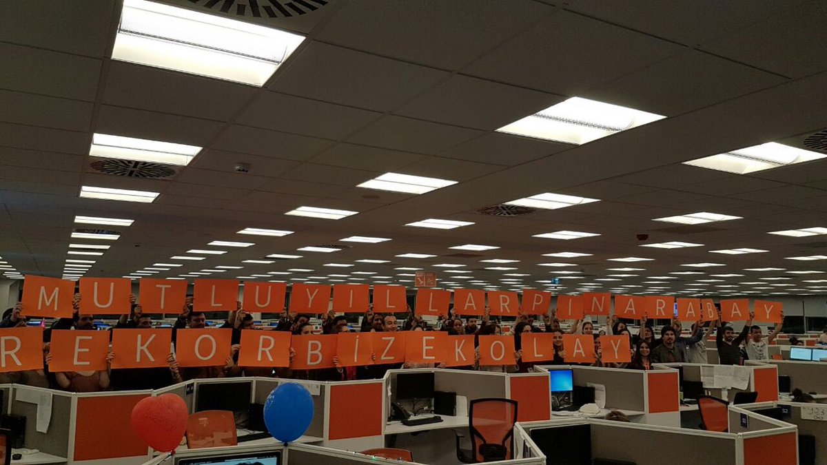 ozgeyilmazkurt's tweet photo. Bugun alcak gonulluluk yapamayacagim...Bizim ekiplerimiz bir baska guzel! Maras'imiza selam olsun💕 #ing #forever https://t.co/Fi0oKP2R3A