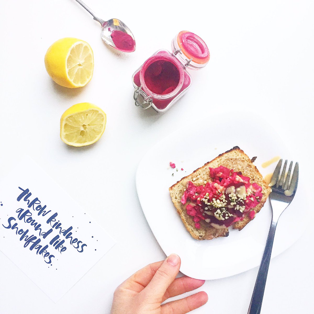 LifeBoxFood's tweet photo. 🍋beetroot #eggs +@modern_baker #glutenfree for #toasttuesday +#macadamiabutter😍Get #christmasgifts sorted👉🏻 https://t.co/P0FY6QdVrQ #health https://t.co/M0IUzgmfGv