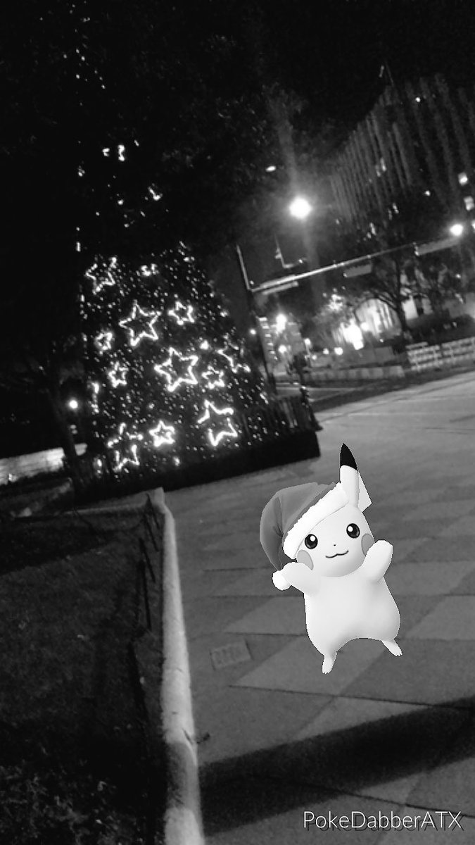 PokeDabberATX's tweet photo. #santapikachu #AustinTx https://t.co/W4gGHanQ91