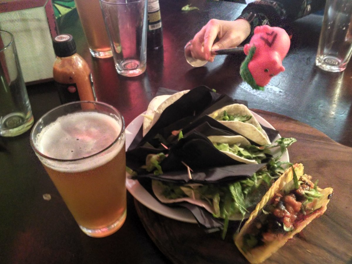 Taco Tuesday <a href="/roguenvagabond/">Te nauhea me te tipiwhenua</a> Really liking <a href="/FunkEstate/">Funk Estate</a> Mandarina IPL. Curious memories of Sorachi Ace on the nose (which is no bad thing!)
