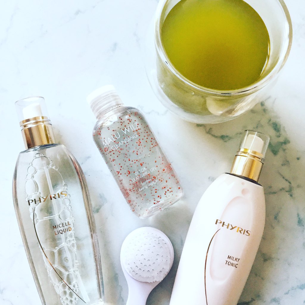 FeedMeNique's tweet photo. My everyday morning and nighttime routine 💚 #goodmorning #matchatea #detox #cleanface #beautyblogger https://t.co/V1Q89lxqO1