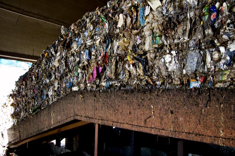 ieveco's tweet photo. Disruptive #technology, in the recycling and disposal industries, will boost #GCC waste management efficiency. https://t.co/7ATKyso6JY https://t.co/qOHqiUUj1c