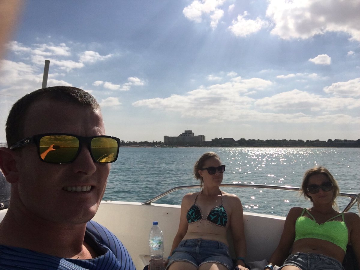 jfpoloacademy's tweet photo. Awesome morning of wakeboarding @WatercooledUAE with top instructor @Taylor85C here in Dubai. Perfect conditions! #dubai #watersports #sun https://t.co/0HjM8ciDJn