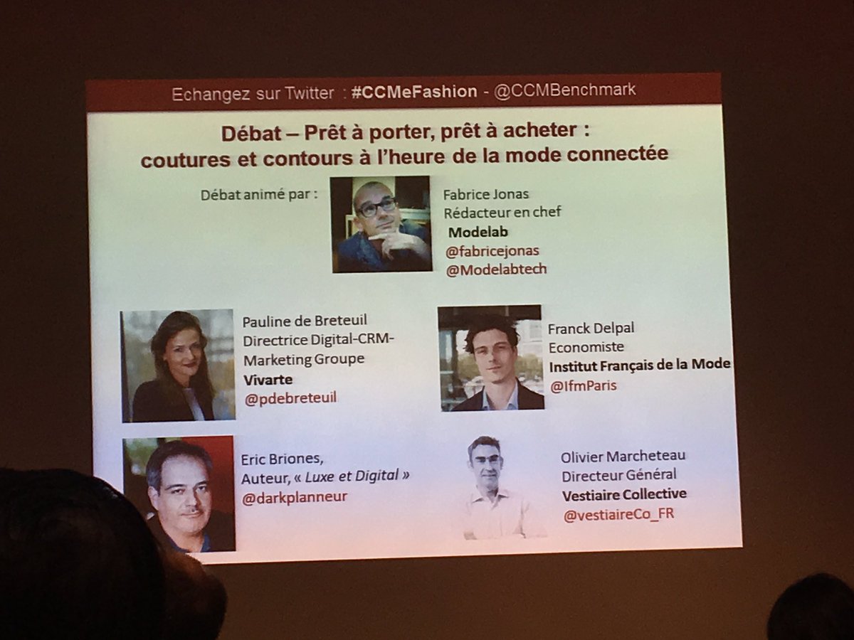 HexoskinFrance's tweet image. Prêt à porter, prêt à acheter : coutures et contours à l'heure de la mode connectée #CCMefashion #modedigitale