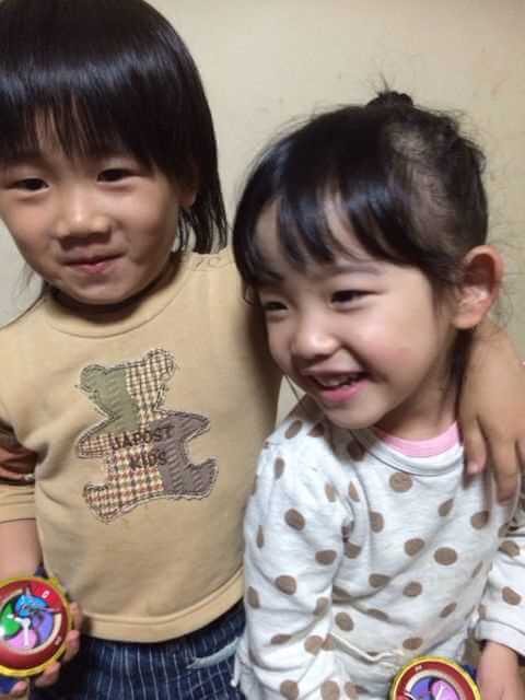 GbkrHaruka's tweet photo. うちの従姉妹( ˆ࿀ˆ )
芦田愛菜ちゃんに似てない？(笑)

#似てると思ったらRT 
#芦田愛菜 https://t.co/qIm6BPTLbQ