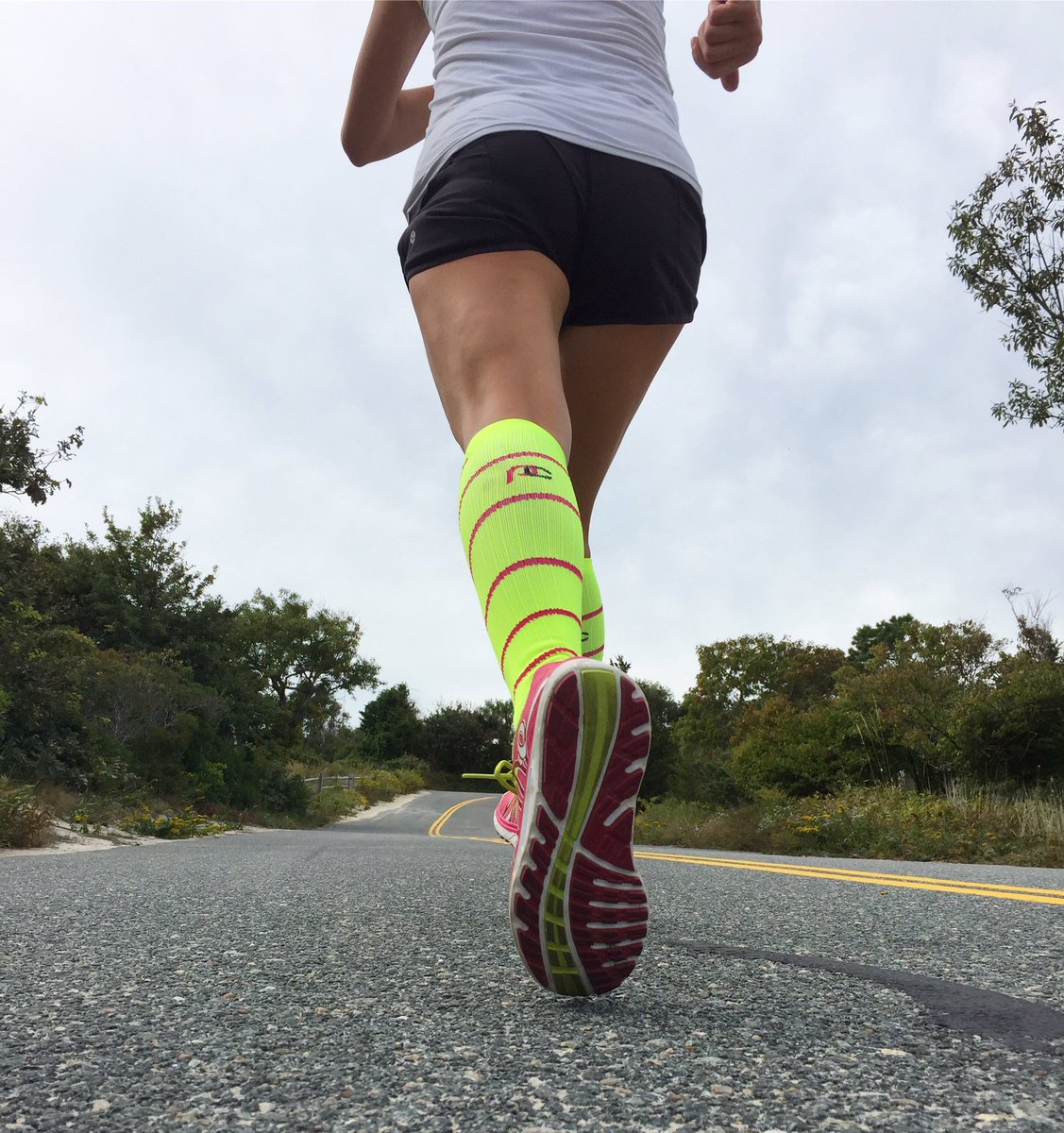 I miss shorts weather.  #trialsandtribulationsofanewenglandrunner #keepittight