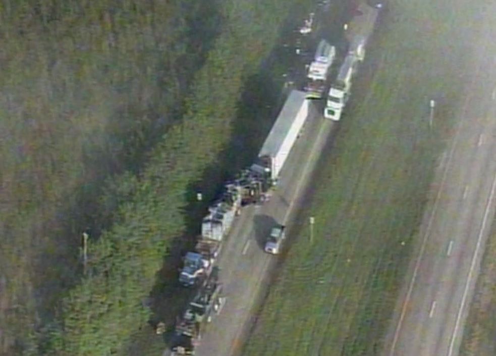 Crash on US-27 SB north of I-75 ! SB Lanes closed #trafficalert https://t.co/trOZm5FjyG