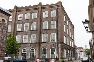 Vier #loftwoningen beschikbaar in historisch hart <a href="/gemKampen/">Gemeente Kampen</a>; Open Huis op
zaterdag 17 december van 12.30/14.30 uur! bit.ly/2hAmjxD