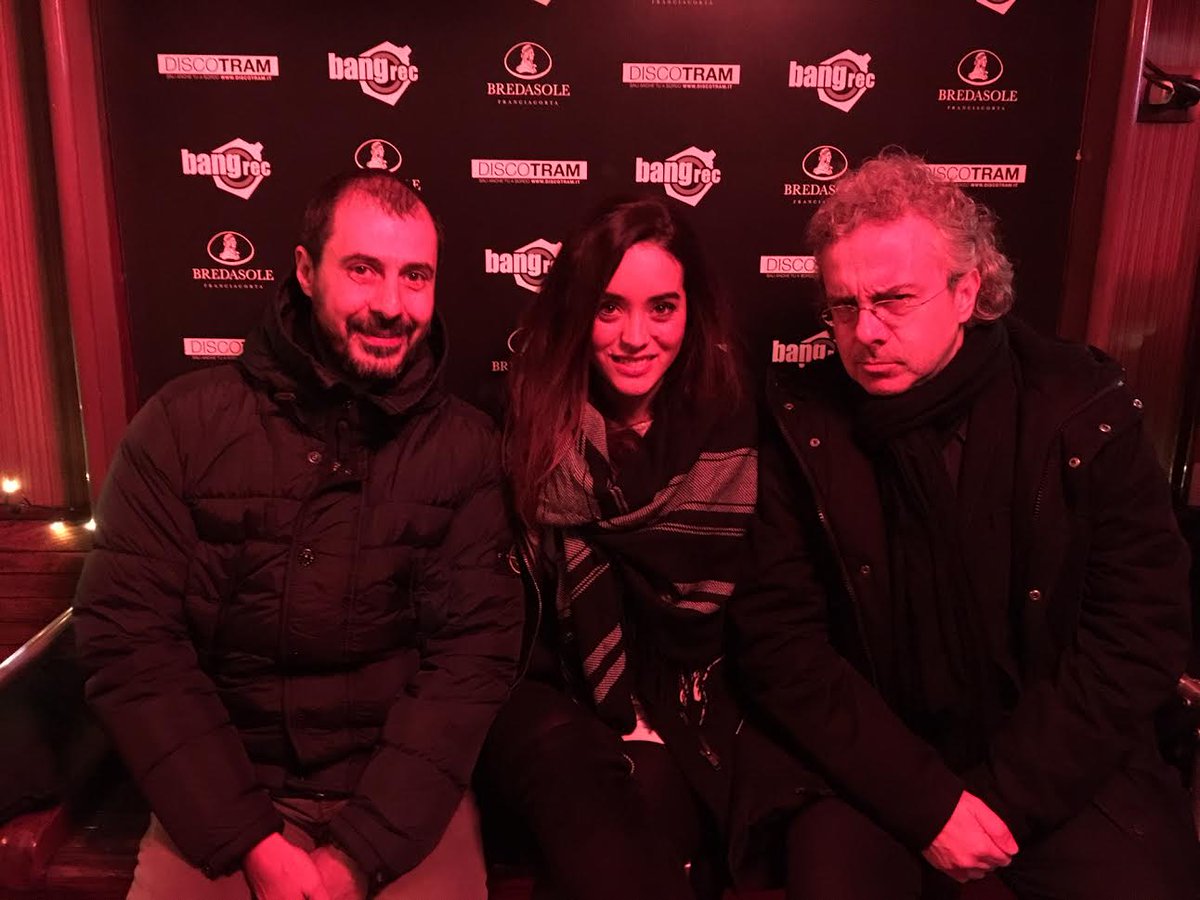 BassoFabrizio's tweet photo. Grazie a @DanieleSpadaro @bang_record @TheRealAdaReina che mi hanno ospitato su #discotram!! #breakinbang #bangrecord #bredasole https://t.co/vlZS6wbFqk