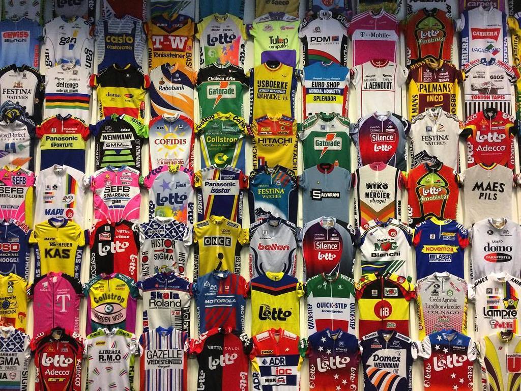 cyclingflanders's tweet image. Jersey Walhalla. #cyclinginflanders #crvv #cyclingjersey #cycling