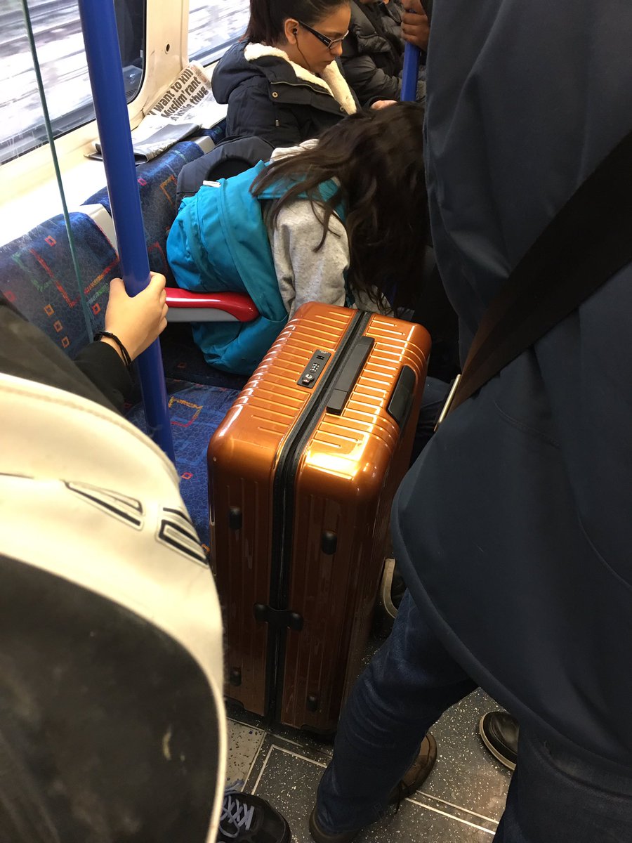 therealMikePyle's tweet image. Who does this?! I'm not the closest person to this atrocity so I feel powerless to intervene.