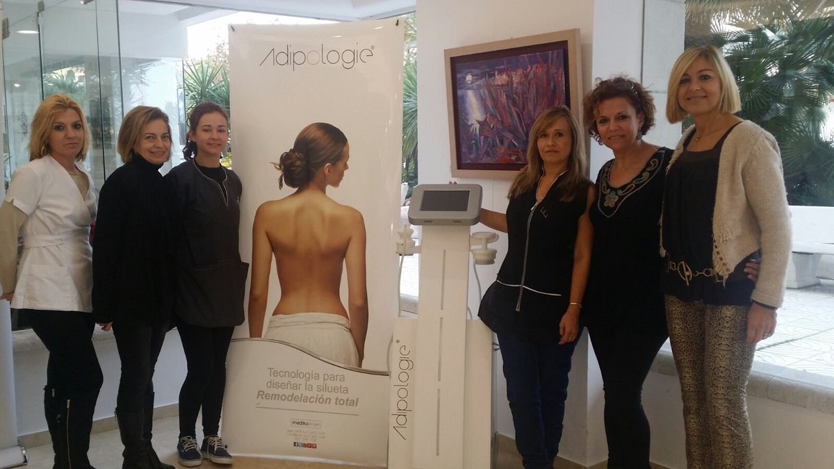 medikalightweb's tweet photo. ¡Enhorabuena Rosa Bonet y el equipo del centro Majestic Beauty Bar de Sitges con su nuevo equipo de #Adipologie! https://t.co/GtQTuTKhLC https://t.co/o2DPZMApEW
