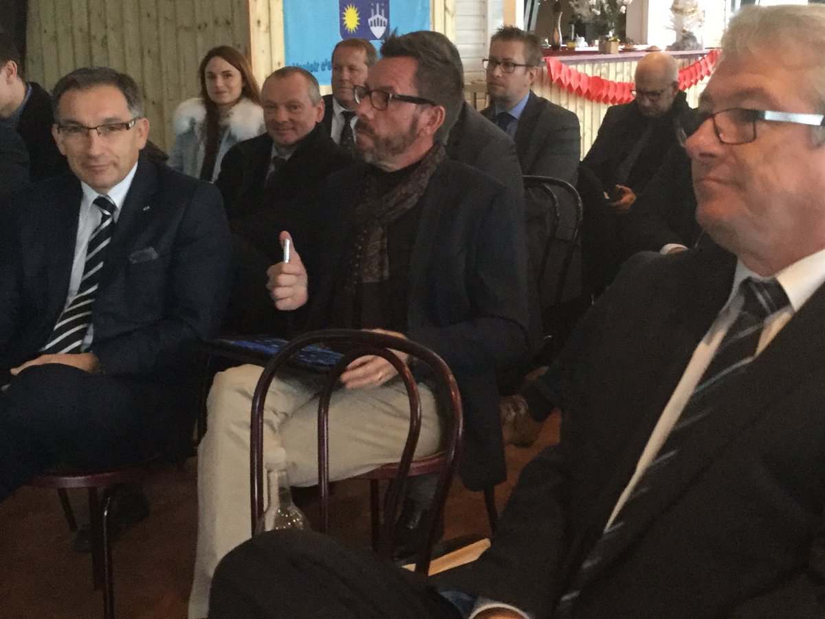 DasteOlivier47's tweet photo. Philippe Martin, la fierté DU lot ET Garonne 
#tchatSO @PascalMONNIER64 https://t.co/jCLLXiLyGU