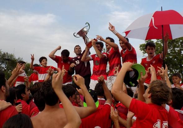 hockeyargplus's tweet photo. #PlayOff #Metro2016 #Caballeros 🏑🏆BANCO PROVINCIA “A” VOLVIÓ A GRITAR FUERTE ¡CAMPEÓN! ▶️ https://t.co/ZL61nLMMDj https://t.co/UljBpbembc
