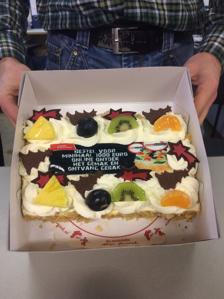 rtbrs's tweet image. Zojuist weer verrast door @markplekkenpol met een taart van @RKB_Doetinchem !!! Weer €1000,- online besteld met @wamenvanduren